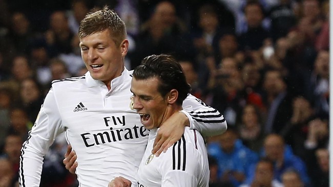 Tendangan terukur Toni Kroos dari luar kotak penalti memastikan kemenangan Real Madrid 2-1 atas Celta Vigo di Santiago Bernabeu, Minggu (28/8) dini hari WIB.