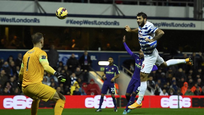 Musim lalu Charlie Austin merupakan salah satu penyerang subur dengan 18 gol di kompetisi Liga Inggris. Namun, kesuburannya tak mampu mencegah QPR terdegradasi.