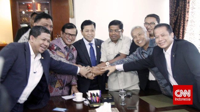 Ketua Fraksi Partai Nasional Demokrat Victor Laiskodat mengklaim KMP telah menyanggupi permintaan Koalisi Indonesia Hebat untuk merevisi pasal 98 UU MD3.