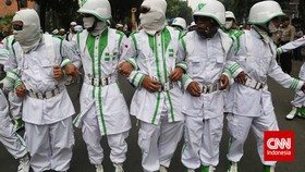 Sebut Ada Penistaan Agama, FPI Laporkan Penulis Buku ke Polda