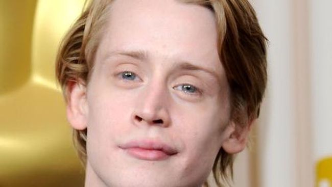 Sejak seperempat abad lalu, Natal identik dengan Home Alone. Padahal masih banyak film bertema Natal lain yang tak kalah menarik.