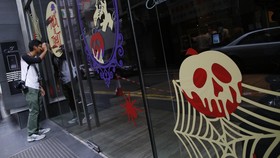 Pengakuan Bankir Inggris di Hong Kong