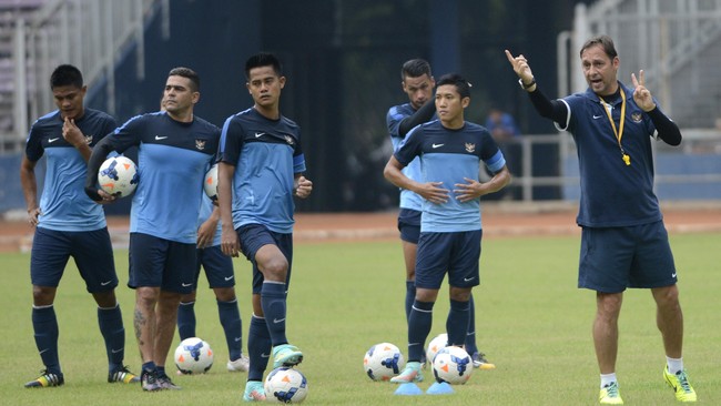 Eks asisten pelatih Timnas Indonesia Wolfgang Pikal membagikan cerita soal pemain yang larinya aneh.