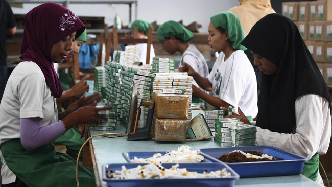 BPS: Inflasi Januari Capai 5,28 Persen Imbas Harga Makanan dan Rokok Badan Pusat Statistik (BPS) mencatat inflasi sebesar 5,28 persen (yoy) pada Januari 2023 imbas kenaikan harga makanan dan rokok kretek filter.