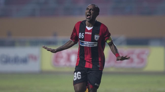 Total ada sembilan pertandingan pada pekan pertama ISC A. Dari laga tersebut, ada sejumlah catatan menarik yang terjadi pada pejumpaan tim sebelumnya.