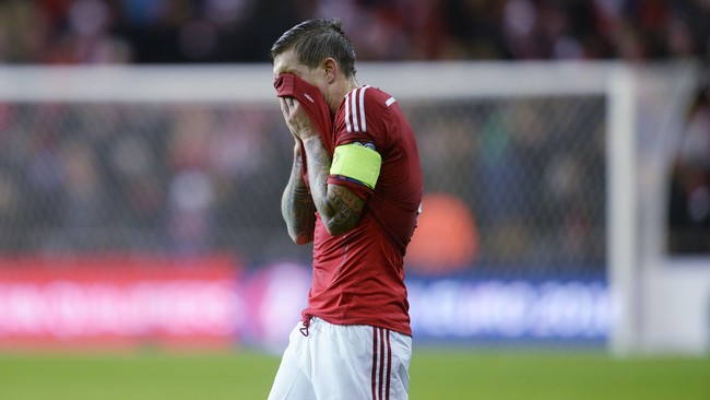 Cedera pangkal paha, Kapten Timnas Denmark Daniel Agger absen saat timnya melawan Serbia, Jumat (14/11), dalam lanjutan babak kualifikasi Piala Eropa 2016.