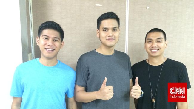 "Investasi sangat penting dilakukan oleh siapa saja, karena masa depan penuh ketidakpastian," kata Rayi, Asta, dan Nino.