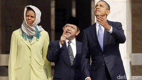 Obama dan Istri Ucapkan Selamat Lebaran untuk Indonesia
