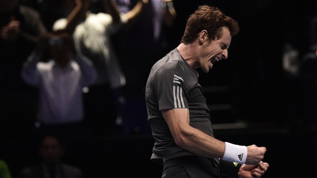Andy Murray bisa tetap gagal melangkah ke semifinal ATP World Tour Finals 2014 meski menang atas Roger Federer di O2 Arena, Kamis (13/11)
