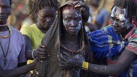 Tradisi Sunat Perempuan di Kenya