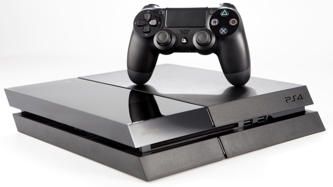 Lahir di Jepang, sukses besar di luar negeri, namun PlayStation (PS4) justru sepi di negeri sendiri.