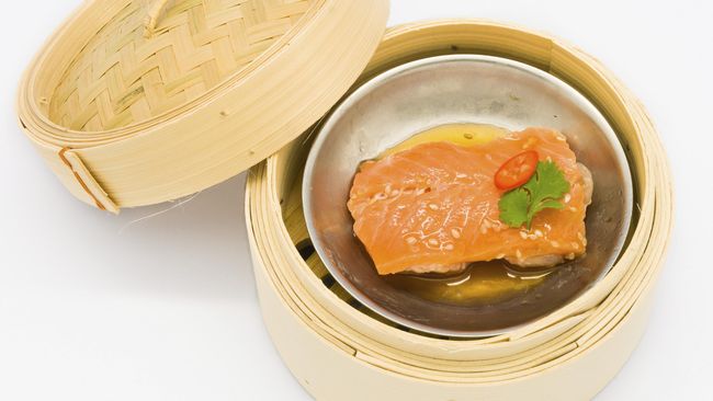 Semua manfaat positif dari ikan tak akan berguna lagi jika Anda mengolah dan menyantapnya dengan cara yang salah.