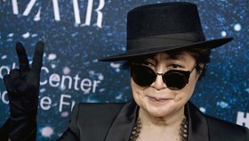 Yoko Ono Dirawat di RS Bukan karena Stroke