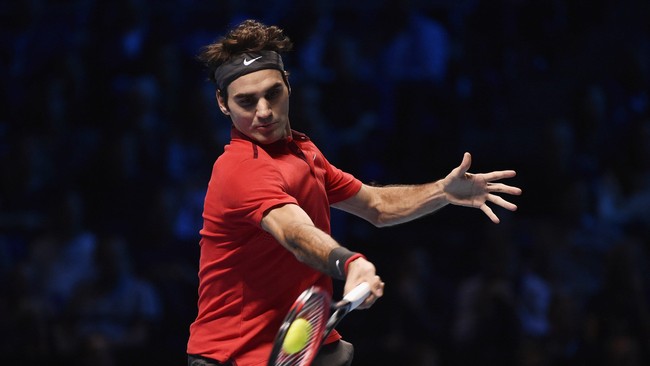 Pada pertandingan terakhir Grup B di O2 Arena London, petenis Swiss Roger Federer tampil dominan dan menundukkan Andy Murra dua set langsung.