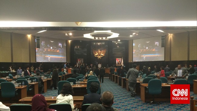 Rapat jadwal penetapan Rancangan Kebijakan Umum APBD, Prioritas dan Plafon Anggaran Sementara (PPAS) APBD Provinsi DKI Jakarta 2015 sudah digelar.