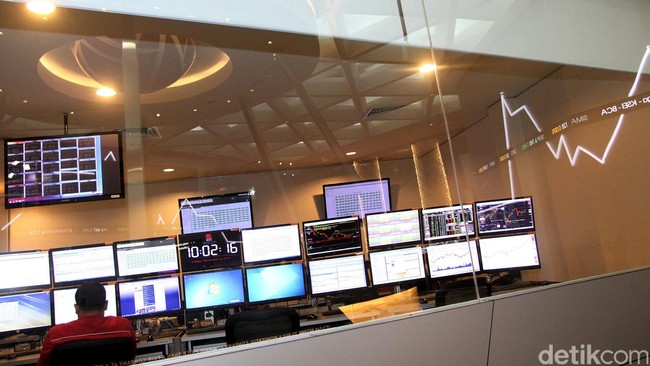 Indeks Harga Saham Gabungan (IHSG) menguat 21 persen meski dilanda aksi ambil untung investor.
