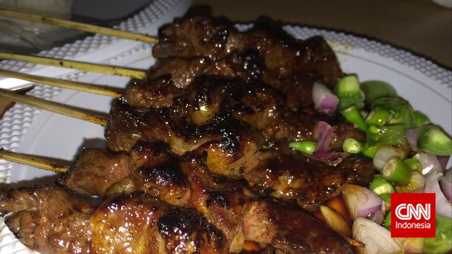 Penasaran dengan cita rasa dombrut, cukup dibuktikan dengan memesan satu porsi harga Rp 32 ribu di warung di Pasar Santa, Jakarta Selatan.