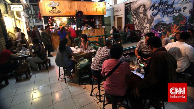 Berbasis di Bandung, kini rumah makan Legoh membuka cabang di Pasar Santa, Jakarta Selatan. Kebanyakan menu makanannya bercita rasa pedas.