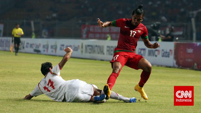 Jelang Piala AFF 2014, tim nasional Indonesia kalah 0-2 dari Suriah dalam laga persahabatan yang diselenggarakan di Stadion Gelora Bung Karno, Jakarta.