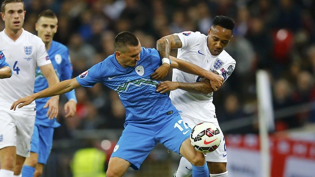 Nathaniel Clyne mengungkapkan kegembiraannya setelah bergabung dengan Liverpool. Bek 24 tahun tersebut dibeli dari Southampton dengan harga 12,5 juta pound.