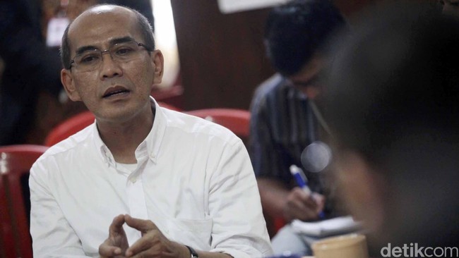 Tim Antimafia Migas yang dipimpin oleh Faisal Basri hari ini akan memaparkan rekomendasi terkait mekanisme pengadaan Bahan Bakar Minyak (BBM)