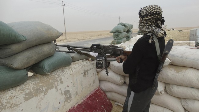 Kelompok Sunni dan Syiah di Irak tetap terpecah dalam upaya memerangi para pejuang militan Negara Islam Irak dan Suriah, ISIS, di negara itu.