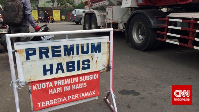Dalam satu dekade terakhir harga BBM Bersubsidi jenis premium dan solar telah lima kali naik dan tiga kali turun.