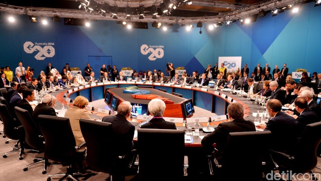 Menteri Susi Pudjiastuti menilai Indonesia rugi bertahan di G20. Tapi Gubernur BI berpendapat sebaliknya. Keanggotaan RI akan bangkitkan optimisme ekonomi.