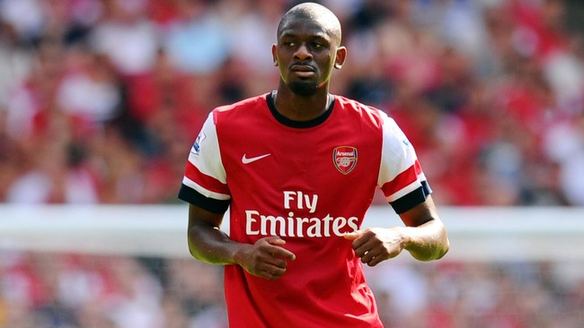 Arsene Wenger menjanjikan gelandang Arsenal, Abou Diaby, perpanjangan kontrak namun dengan satu syarat, yaitu kembali pulih.
