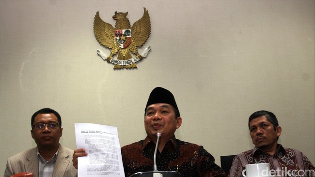 Ketua Fraksi Partai Keadilan Sejahtera Jazuli Juwaini mengatakan telah membentuk unit pilkada untuk persiapan pemenangan PKS di pilkada 2015.