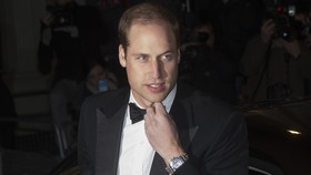 Jelang Lawatan Pangeran William, Tiongkok Larang Impor Gading