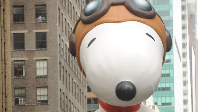 Untuk pertama kalinya, animasi anjing terkenal, Snoopy akan beraksi di layar lebar. Karakter itu sudah ada sejak 1950, dan masih eksis di surat kabar Amerika.