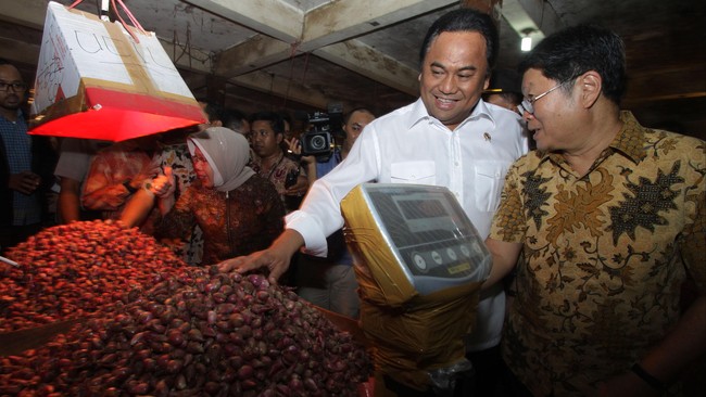Kondisi ini dipastikan terjadi mengingat pengusaha sudah sepakat untuk mengalokasikan kelebihan ekspor CPO untuk kewajiban B-15 tersebut.
