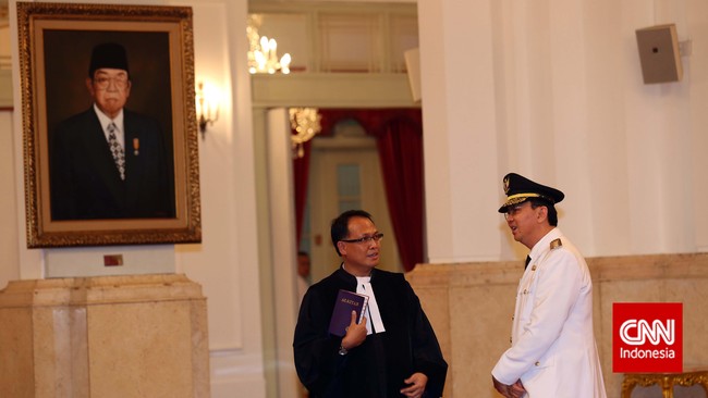 Ahok&nbsp;mengisyaratkan keinginannya untuk memilih Djarot Saiful Hidayat dari bursa calon wakil gubernur yang digadang-gadang oleh PDI Perjuangan menguat.