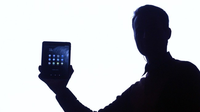 Seperti halnya Apple yang mendesain chip sendiri untuk iPhone agar berjalan optimal di iOS, Google pun dilaporkan bakal melakukan hal serupa.