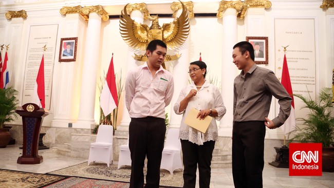 Kakak beradik Hiu dituduh membunuh warga Malaysia 2010 lalu. Setelah melalui proses pengadilan yang panjang, mereka dinyatakan tidak bersalah atas kasus itu.