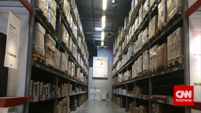 Permainan serupa sebelumnya pernah digelar di Ikea Belgia dan diikuti oleh ratusan orang. Bagi mereka, Ikea ibarat ruang tamu besar tempat bermain.
