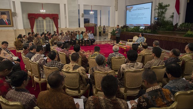 Sampai Oktober 2014, Kementerian Keuangan mencatat realisasi belanja modal pemerintah sebesar Rp 71,4 triliun atau hanya 44,4 persen dari pagu anggaran.