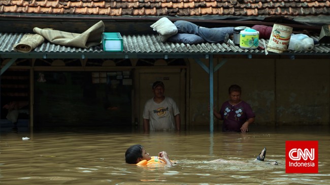 Pihak BNPB mencatat total kerugian akibat banjir per Oktober 2014 di wilayah DKI Jakarta mencapai Rp 5 triliun, atau 30 persen total kerugian banjir nasional