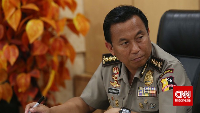 Polisi tidak bisa serta merta mencari pengusaha Riza Chalid yang diduga terlibat dalam pencatutan nama Presiden untuk mendapatkan saham PT Freeport.