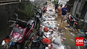 BNPB: Hujan Petir Terjadi Sepanjang Hari, Ada 49 Titik Banjir