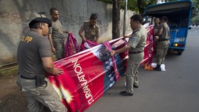Ahok Siapkan Pergub Larangan Reklame