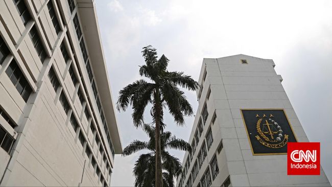 Kejagung Terima SPDP Kasus 6 Laskar FPI Sejak Akhir 2020 Kejagung mengaku telah menerima SPDP kasus dugaan penyerangan terhadap polisi oleh enam anggota Laskar FPI sejak akhir tahun lalu meski tanpa pelimpahan berkas.