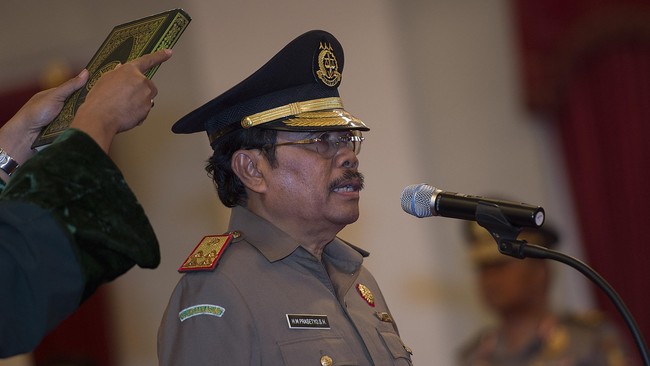 NasDem kini memiliki empat kursi di kabinet, sama seperti PDIP yang merupakan partai asal Jokowi. Prasetyo jadi kader NasDem terbaru yang masuk Kabinet Kerja.