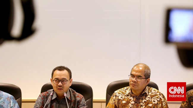 Sampai September 2015, realisasi lifting minyak tercatat sebesar 800,5 ribu barel per hari. Belum menyentuh target APBNP 2015 sebesar 825 ribu barel per hari.