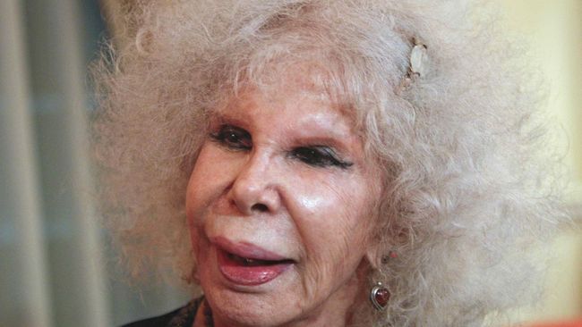Maria del Rosario Cayetana Fitz-James Stuart, bangsawan eksentrik berambut kribo itu menjadi salah satu tokoh yang paling dicintai rakyat Spanyol.