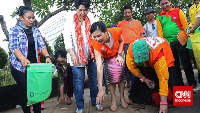 "Banyaknya sampah di Jakarta bila dikumpulkan selama dua hari akan menyamai luasnya Candi Borobudur."