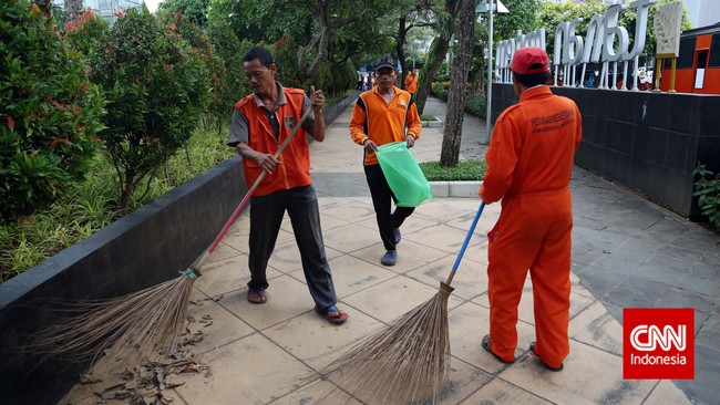 Dinas Kebersihan Pemprov DKI Jakarta mengaku sudah menyiapkan ribuan petugas kebersihan untuk menjaga Ibukota Jakarta agar tetap bersih selama acara KAA.