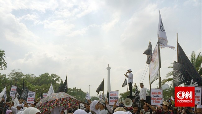 Pada akhir April, organisasi itu akan menggelar International Khilafah Forum di Balai Sudirman namun dibatalkan. Kini, pemerintah akan membubarkan HTI.