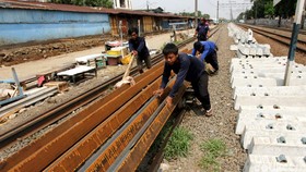 Jonan Targetkan 2018 KRL dan Non-KRL Punya Rel Masing-masing